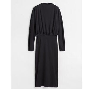 H&M Batwing Sleeved Dress